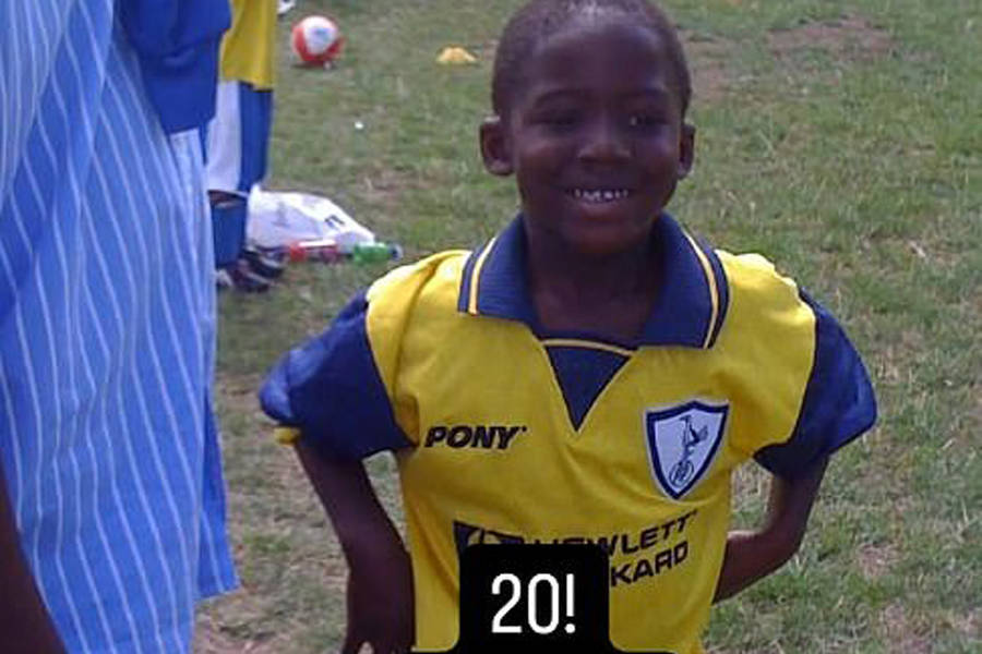 曼联新帝星关键进球或助加薪，发热刺球衣照惹争议！名宿提醒小麦教训